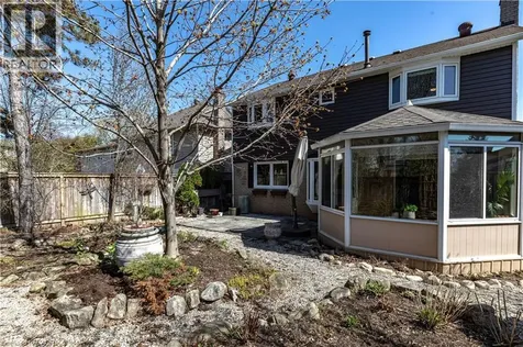 2391 Arnold Crescent Burlington ON L7P 4J2