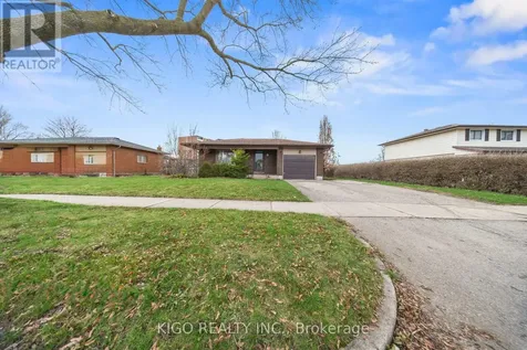 42 Tupper Crescent Kitchener ON N2B 2X9