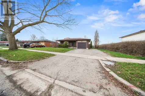42 Tupper Crescent Kitchener ON N2B 2X9