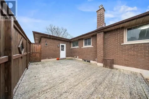 42 Tupper Crescent Kitchener ON N2B 2X9