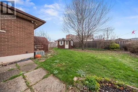 42 Tupper Crescent Kitchener ON N2B 2X9