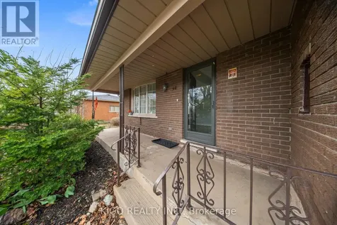 42 Tupper Crescent Kitchener ON N2B 2X9