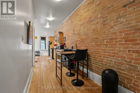 93 Gilmour Street Ottawa ON K2P 0N5