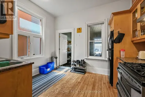 93 Gilmour Street Ottawa ON K2P 0N5