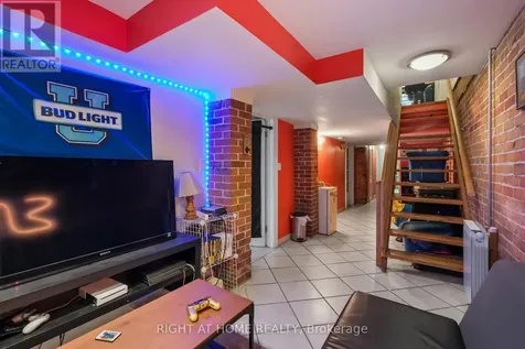 93 Gilmour Street Ottawa ON K2P 0N5