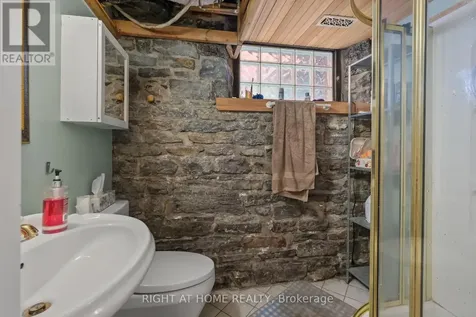 93 Gilmour Street Ottawa ON K2P 0N5