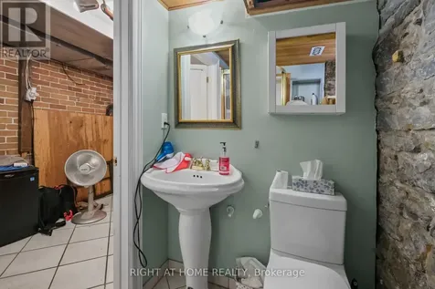 93 Gilmour Street Ottawa ON K2P 0N5