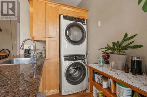93 Gilmour Street Ottawa ON K2P 0N5
