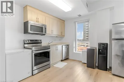 158 King Street North Waterloo ON N2J 0E5