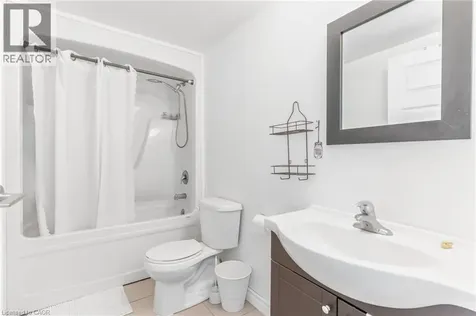 158 King Street North Waterloo ON N2J 0E5