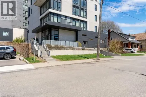 158 King Street North Waterloo ON N2J 0E5