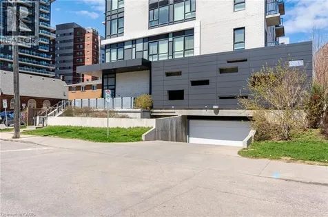 158 King Street North Waterloo ON N2J 0E5