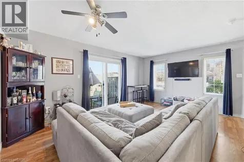 124 Gosling Gardens Guelph ON N1G 5K6