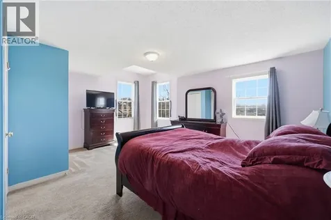 124 Gosling Gardens Guelph ON N1G 5K6