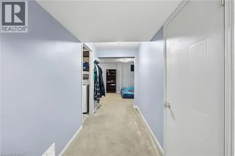 124 Gosling Gardens Guelph ON N1G 5K6