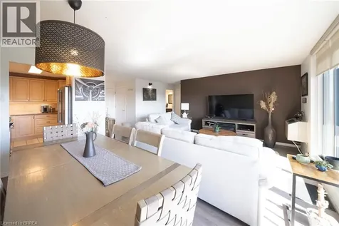 9 Bonheur Court Brantford ON N3P 1Z5
