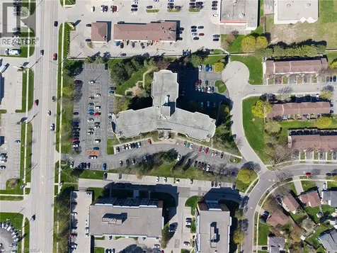 9 Bonheur Court Brantford ON N3P 1Z5