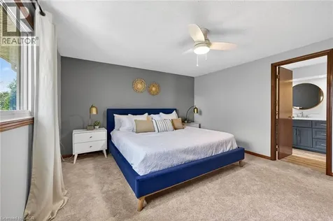 22 Vance Crescent Waterdown ON L8B 0B8