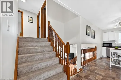 22 Vance Crescent Waterdown ON L8B 0B8