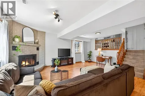 22 Vance Crescent Waterdown ON L8B 0B8