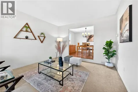 22 Vance Crescent Waterdown ON L8B 0B8