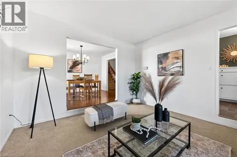22 Vance Crescent Waterdown ON L8B 0B8