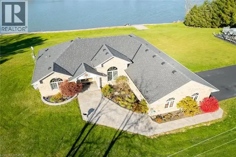 1140 River Road Cayuga ON N0A 1E0
