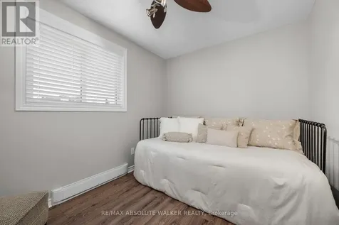 782 St. Andre Drive Ottawa ON K1C 4R7