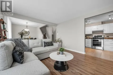 782 St. Andre Drive Ottawa ON K1C 4R7