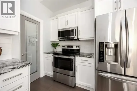 142 Madison D'andrea Avenue Sarnia ON N7S 6L9