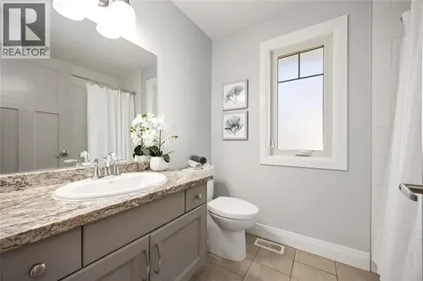 142 Madison D'andrea Avenue Sarnia ON N7S 6L9