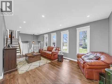 40 Woodside Avenue Amherstburg ON N0R 1G0