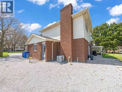40 Woodside Avenue Amherstburg ON N0R 1G0
