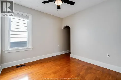 1062 Lena Avenue Windsor ON N9C 3K4