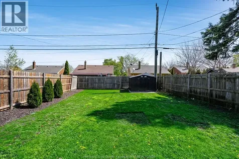 1062 Lena Avenue Windsor ON N9C 3K4