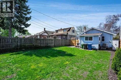 1062 Lena Avenue Windsor ON N9C 3K4