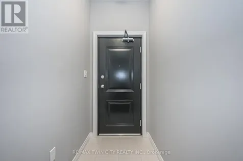 8 Oat Lane Kitchener ON N2R 0T1