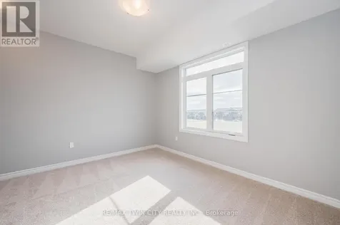 8 Oat Lane Kitchener ON N2R 0T1