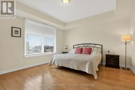 399 Bayrose Drive West Ottawa ON K2J 5W3