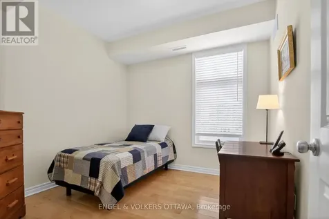 399 Bayrose Drive West Ottawa ON K2J 5W3