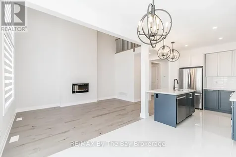 5 Rosanne Circle Wasaga Beach ON L9Z 0N4