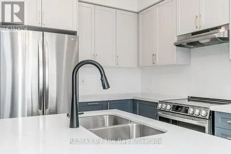 5 Rosanne Circle Wasaga Beach ON L9Z 0N4