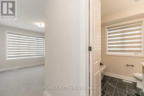 5 Rosanne Circle Wasaga Beach ON L9Z 0N4