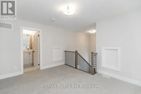 5 Rosanne Circle Wasaga Beach ON L9Z 0N4