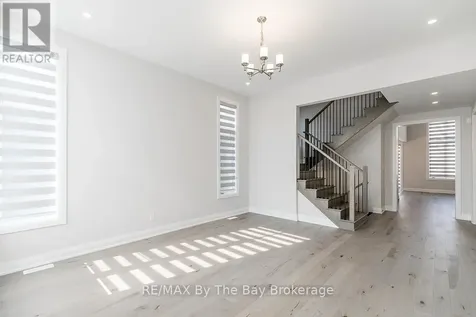 5 Rosanne Circle Wasaga Beach ON L9Z 0N4