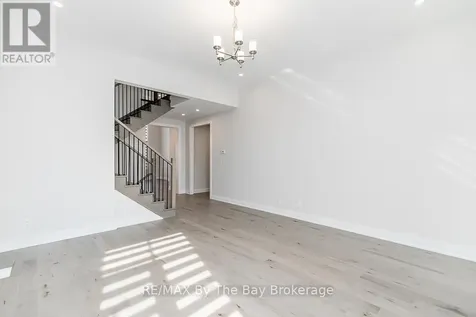 5 Rosanne Circle Wasaga Beach ON L9Z 0N4