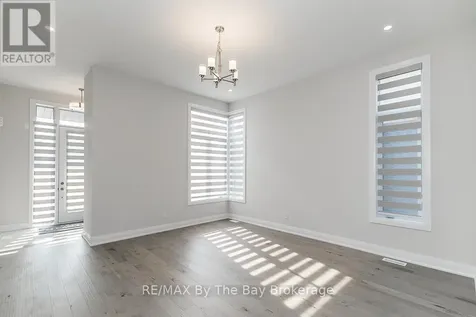 5 Rosanne Circle Wasaga Beach ON L9Z 0N4