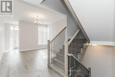 5 Rosanne Circle Wasaga Beach ON L9Z 0N4
