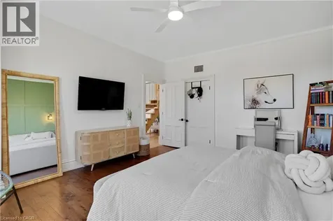 24 Park Avenue Cambridge ON N1S 2S2