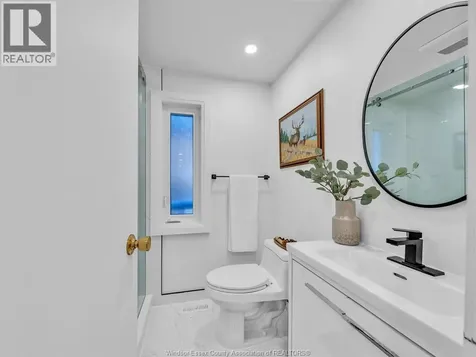 1206 Shoreline Avenue Lakeshore ON N0R 1A0